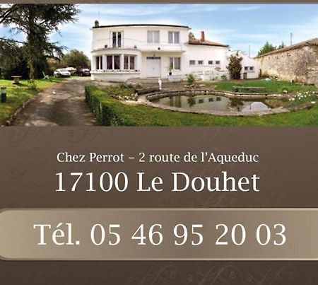 Gite De L'Aqueduc Le Douhet Bagian luar foto